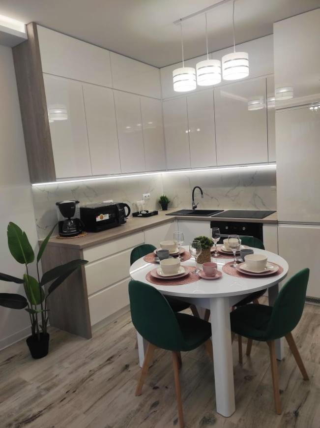 Sun River Apartament ايوافا المظهر الخارجي الصورة